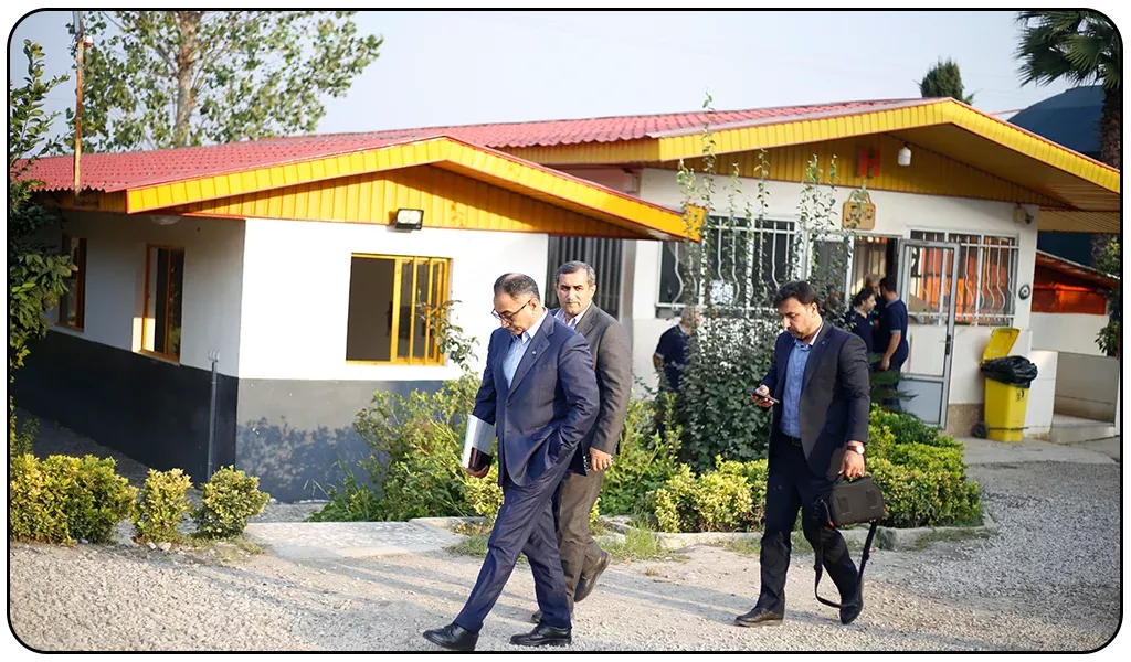 بازدید دکتر یونسی استاندار مازندران از کارخانه اکسیر ساز شمال